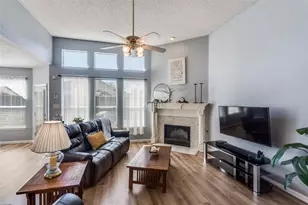 1717 Angel Falls Dr, Frisco, TX 75036 - Photo 9