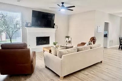 1318 Pinehurst Drive, Lewisville, TX 75077 - Photo 7