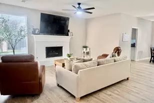 1318 Pinehurst Dr, Lewisville, TX 75077 - Photo 7