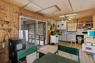 140 Eastwood Dr, Milam, TX 75959 - Photo 33