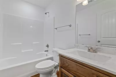 804 E 5th Street, Bonham, TX 75418 - Photo 11