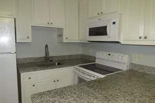 1026 Thomas St, Denton, TX 76201 - Photo 5