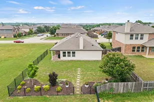 8400 Sioux Trail, Aubrey, TX 76227 - Photo 25