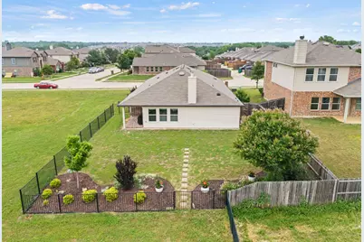 8400 Sioux Trail, Aubrey, TX 76227 - Photo 9