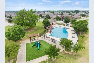8400 Sioux Trail, Aubrey, TX 76227 - Photo 29