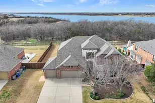 2939 Oasis Dr, Little Elm, TX 75068 - Photo 3