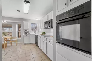 1610 Merritt Dr, Mansfield, TX 76063 - Photo 7