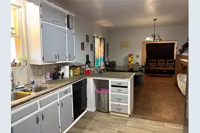 1702 Avenue C, Brownwood, TX 76801 - Photo 9