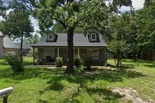 1029 Crestline Dr, Quinlan, TX 75474 - Photo 1