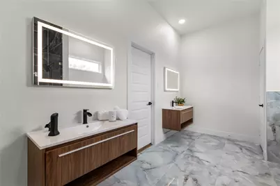 8910 Wadlington Avenue, Dallas, TX 75217 - Photo 19