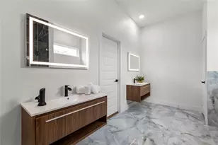 8910 Wadlington Ave, Dallas, TX 75217 - Photo 19