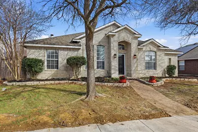 1233 Valley Oaks Drive, Lewisville, TX 75067 - Photo 3