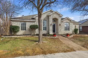 1233 Valley Oaks Dr, Lewisville, TX 75067 - Photo 3