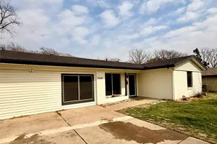 5469 Wayside Ave, Fort Worth, TX 76134 - Photo 3