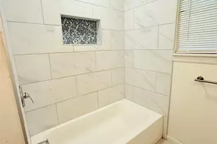 5469 Wayside Ave, Fort Worth, TX 76134 - Photo 13