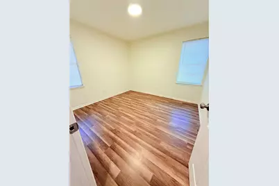 5469 Wayside Avenue, Fort Worth, TX 76134 - Photo 11