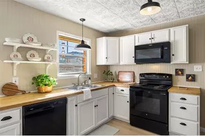 2814 Silvermeadow Lane, Corinth, TX 76210 - Photo 9