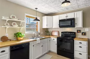 2814 Silver Meadow Ln, Corinth, TX 76210 - Photo 9