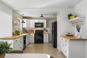 2814 Silver Meadow Ln, Corinth, TX 76210 - Photo 5