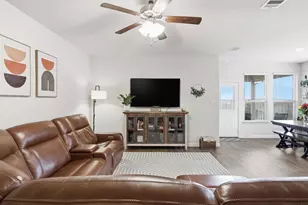 3425 Eloise Ln, Krum, TX 76249 - Photo 5