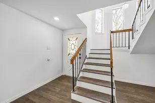 200 Eagle Ct, Bedford, TX 76021 - Photo 11