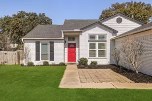 1226 Eaton, Grapevine, TX 76051 - Photo 3