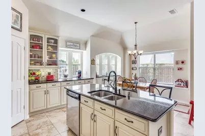 504 Glen Cove Court, Mansfield, TX 76063 - Photo 9