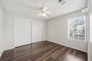 1471 Meadowood Village Dr, Fort Worth, TX 76120 - Photo 13