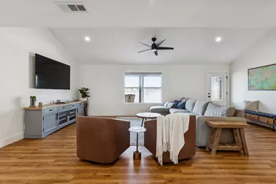 5742 Four Seasons Lane, McKinney, TX 75071 - Photo 3