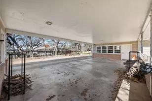 5786 Blue Ridge Dr, Fort Worth, TX 76112 - Photo 37