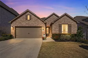 9317 Sunset Ln, Oak Point, TX 75068 - Photo 1
