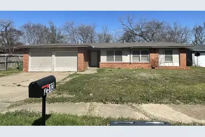 2513 Greenway Street, Arlington, TX 76010 - Photo 1