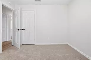 734 Pangburn St, Grand Prairie, TX 75051 - Photo 13