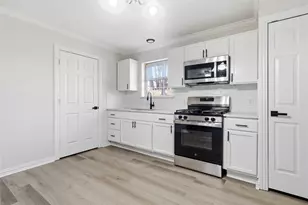 734 Pangburn St, Grand Prairie, TX 75051 - Photo 5