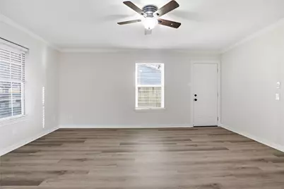 734 Pangburn Street, Grand Prairie, TX 75051 - Photo 9