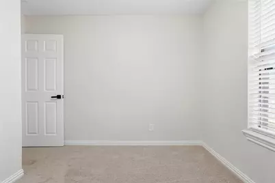 734 Pangburn Street, Grand Prairie, TX 75051 - Photo 11