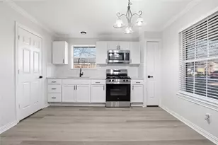 734 Pangburn St, Grand Prairie, TX 75051 - Photo 7