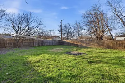 734 Pangburn Street, Grand Prairie, TX 75051 - Photo 17