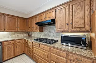 11303 Southwind Pl, Krum, TX 76249 - Photo 7