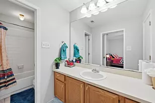 104 Morrow Dr, Bedford, TX 76021 - Photo 13