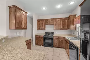 5300 Britton Ridge Ln, Fort Worth, TX 76179 - Photo 7