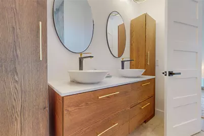 3946 N Cresthaven Road, Dallas, TX 75209 - Photo 21