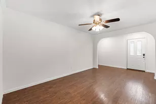 2832 Laramie St, Irving, TX 75062 - Photo 5