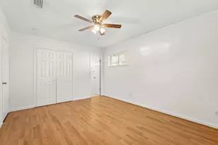 2832 Laramie St, Irving, TX 75062 - Photo 25