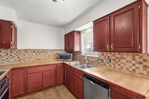 2832 Laramie St, Irving, TX 75062 - Photo 15