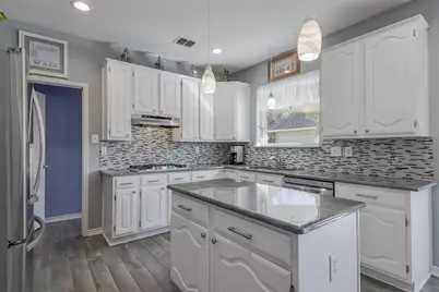 3218 Essex Drive, Mansfield, TX 76063 - Photo 9