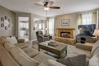 3218 Essex Drive, Mansfield, TX 76063 - Photo 7