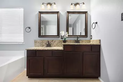 1009 Chesterfield Drive, Murphy, TX 75094 - Photo 13