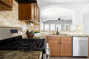 1009 Chesterfield Dr, Murphy, TX 75094 - Photo 5