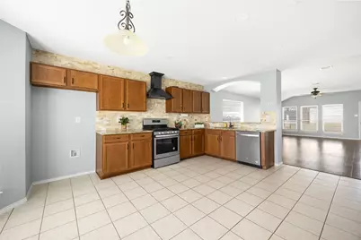 1009 Chesterfield Drive, Murphy, TX 75094 - Photo 7